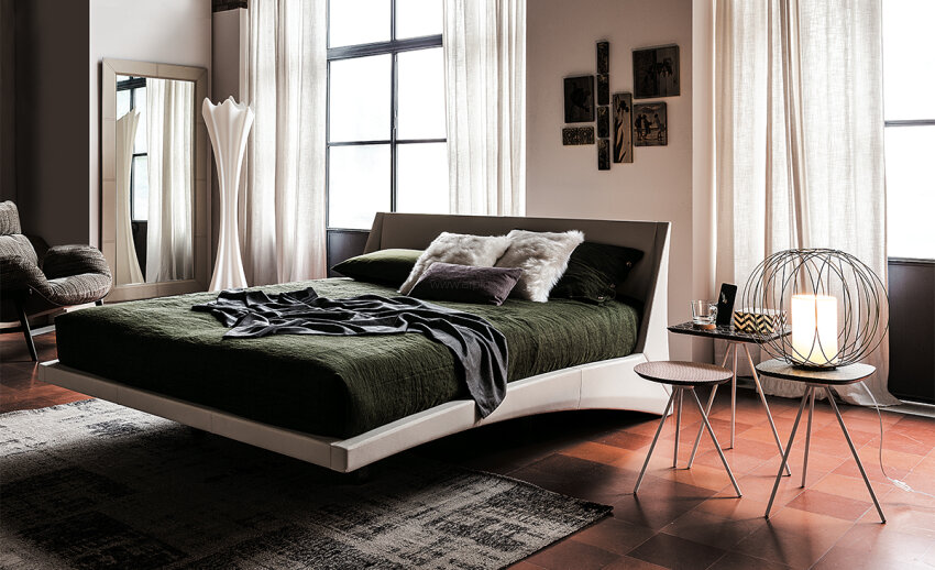 Łóżko Dylan Cattelan Italia - tapicerowane skórą lub tkaniną, w wielu kolorach