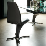 Betty firmy Cattelan Italia - czarujące krzesło, w całości tapicerowane w wielu kolorach