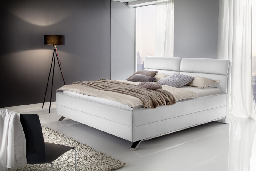 Lou MC Akcent  - łóżko tapicerowane ekoskórą białą