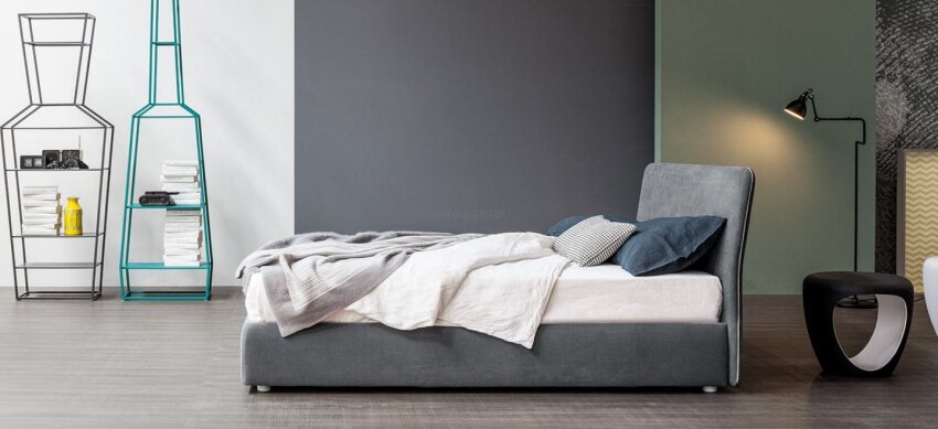 Łóżko podwójne Tonight firmy Bonaldo pokryte tkaniną, ekoskórą lub skórą